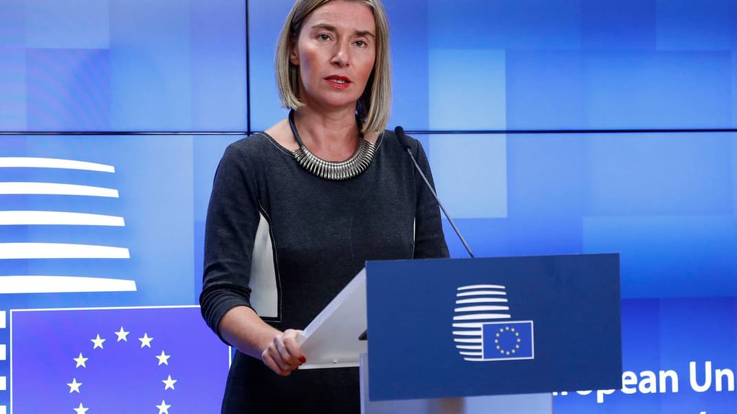 Верховна представницю ЄС з зовнішніх справ Федеріка Могеріні під час прес-брифінгу в Брюсселі, Бельгія, 26 листопада 2018 року. За її словами, ЄС закликав Росію «відновити вільний прохід суден у Керченській протоці» після того, як Росія 25 листопада захопила три українських судна, коли вони заходили в Азовське море