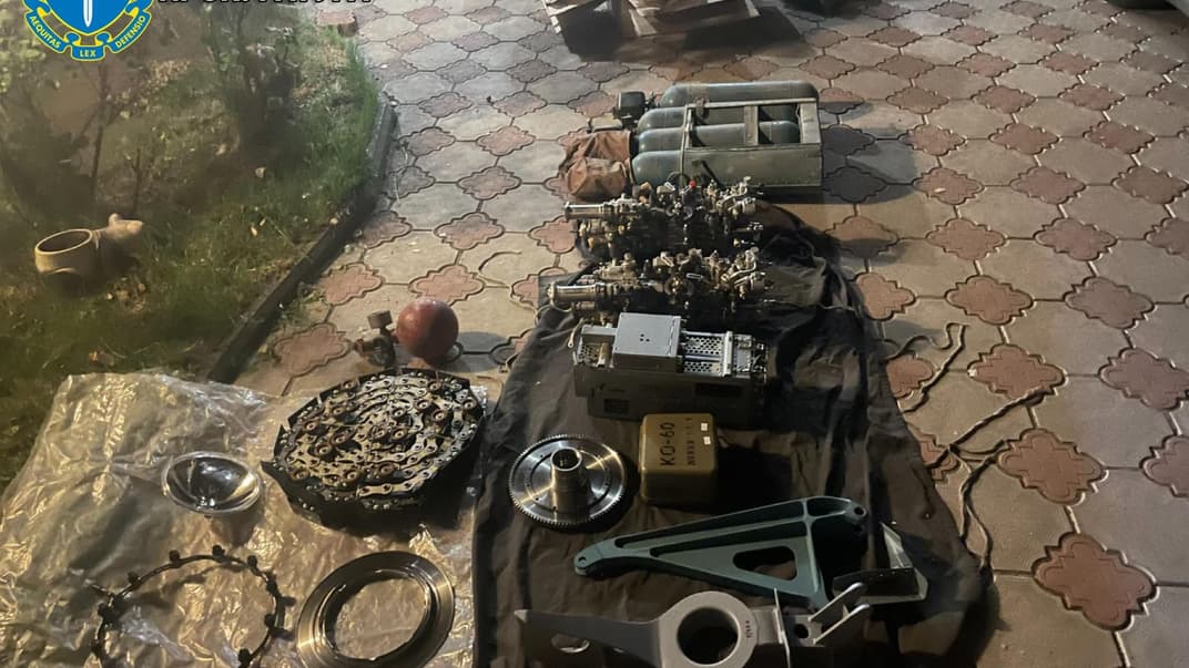 З України намагались незаконно вивезти за кордон комплектовання до бойових літаків
