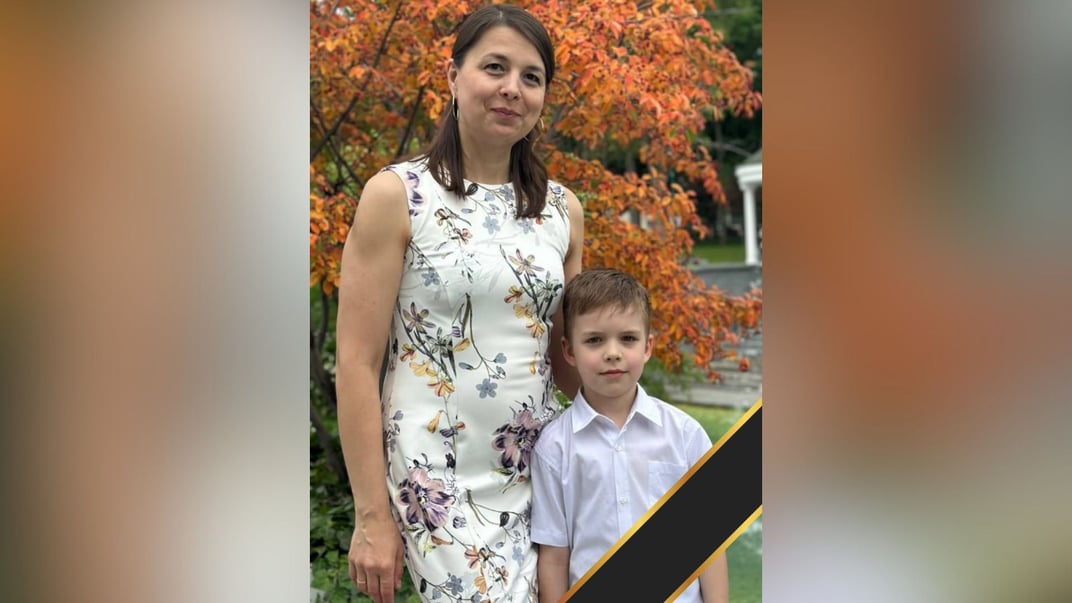 Учительница начальных классов Елена Удовиченко и ее 9-летний сын Гордий, погибшие из-за российского удара по многоэтажке Харькова ночью 7 марта