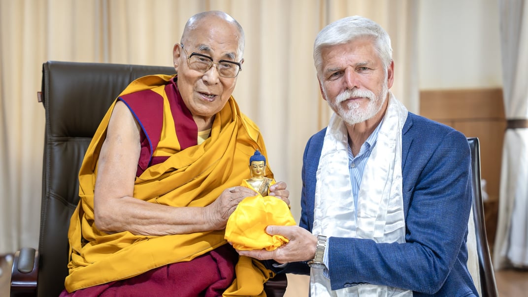 Далай-лама XIV та президент Чехії Петр Павел під час зустрічі 27 липня