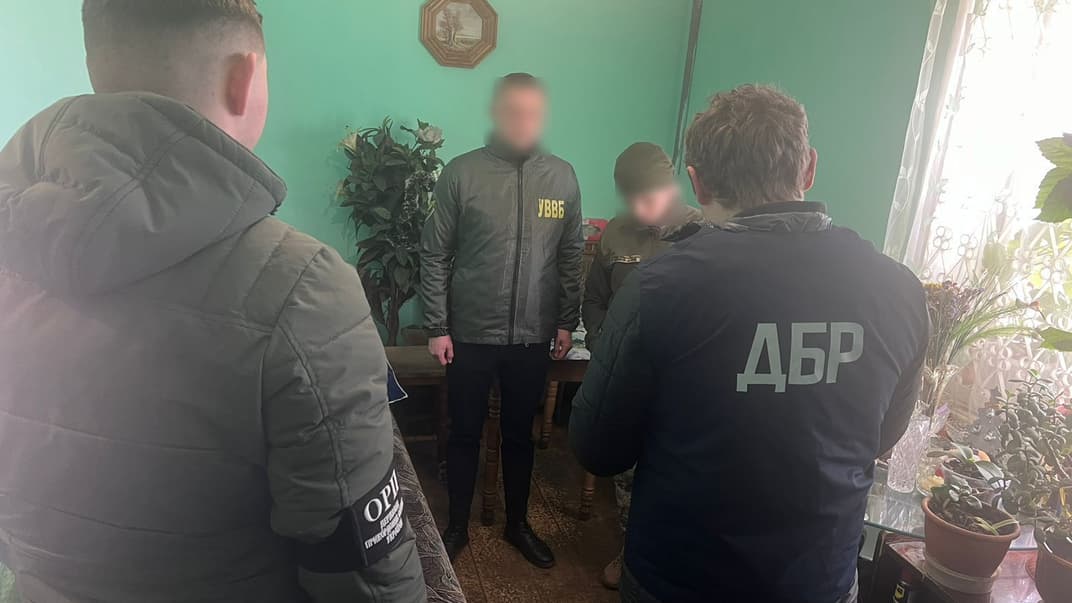 Подозреваемую задержали после передачи средств