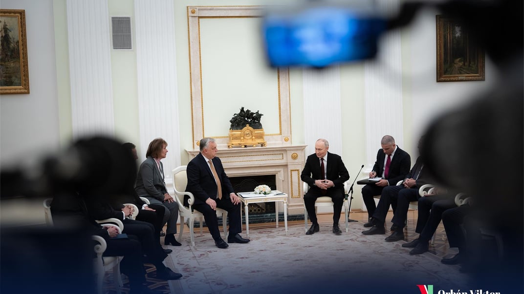 Орбан під час зустрічі з путіним у Москві Орбан під час зустрічі з путіним у Москві