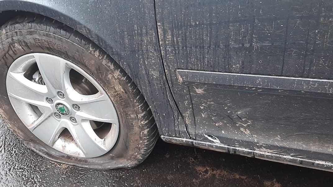 Порушник спробував двічі наїхати автомобілем на прикордонників. Зупинився лише після застосування зброї