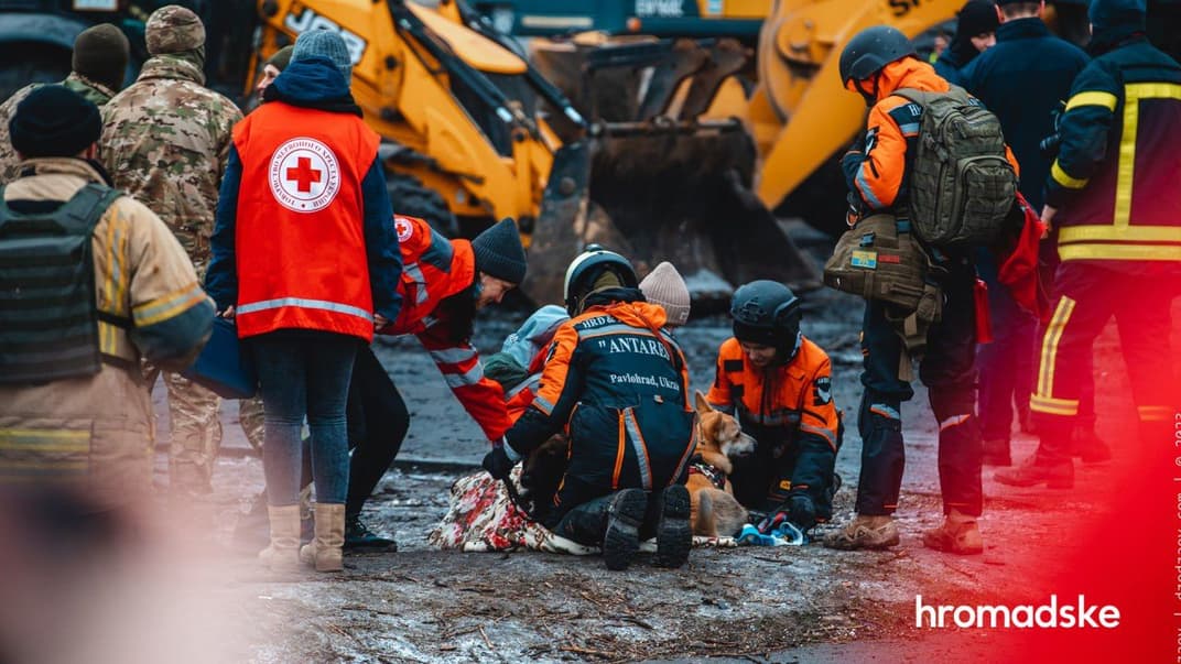 Рятувальна операція на місці ракетного удару в Дніпрі, 15 січня 2023 року