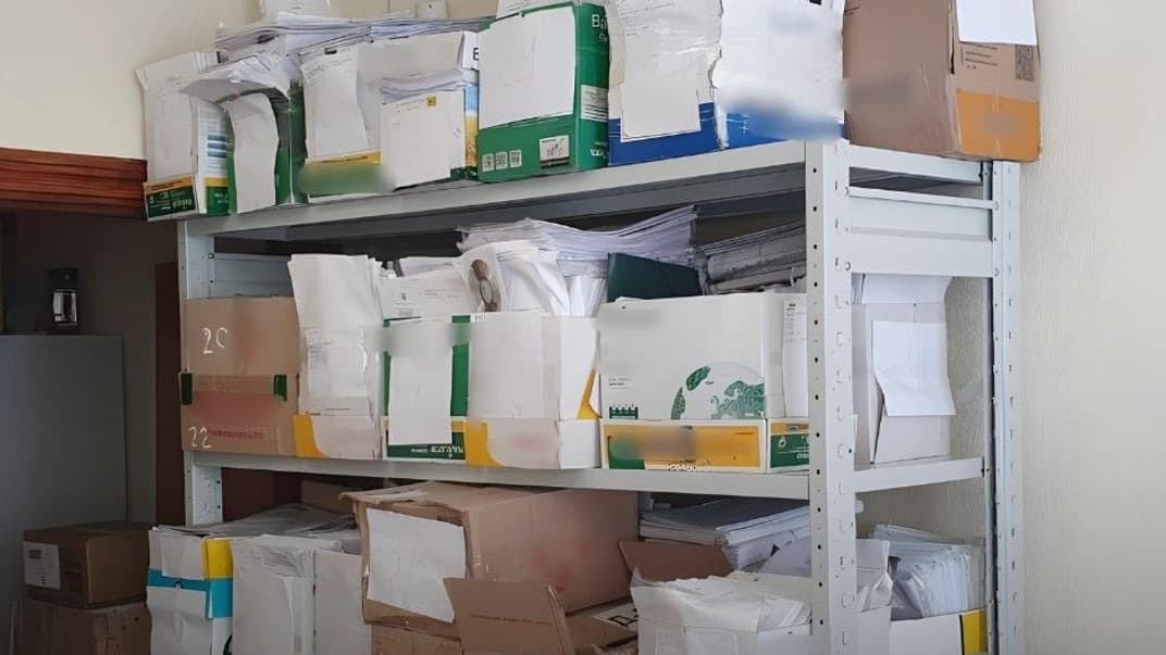 Часть документов о закупке продуктов, изъятых при проведении следственных действий