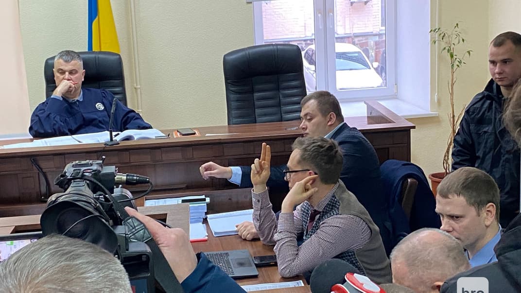 Рассмотрение ходатайства об избрании меры пресечения Юрию Мазепе в Печерском райсуде Киева, 19 января 2024 года. На фото — его адвокаты