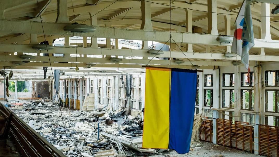 Зруйнований спорткомплекс Харківського політехнічного інституту