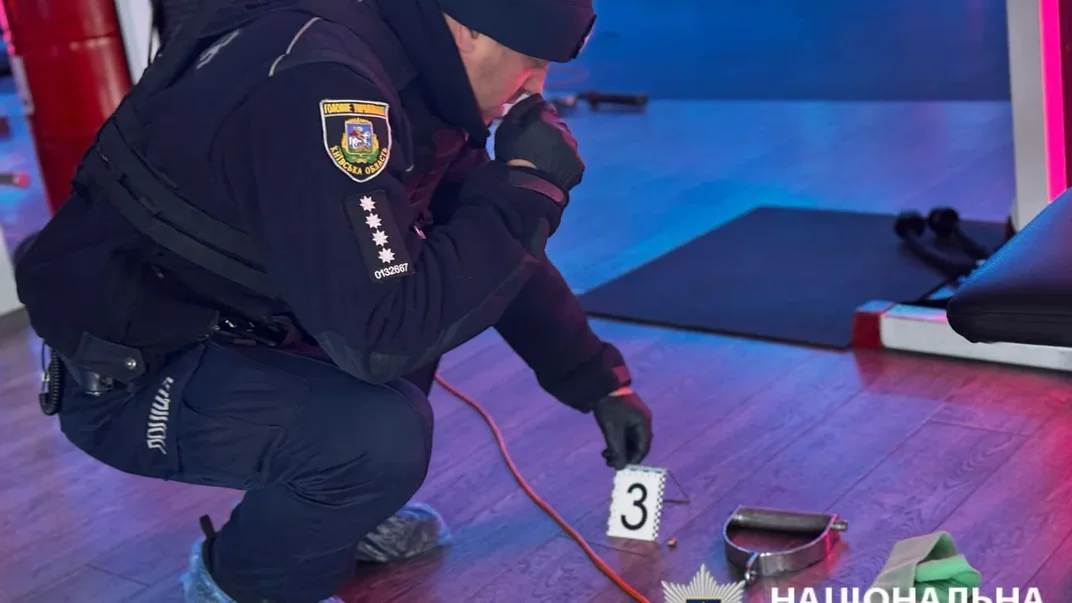 Поліціянт на місці стрілянини