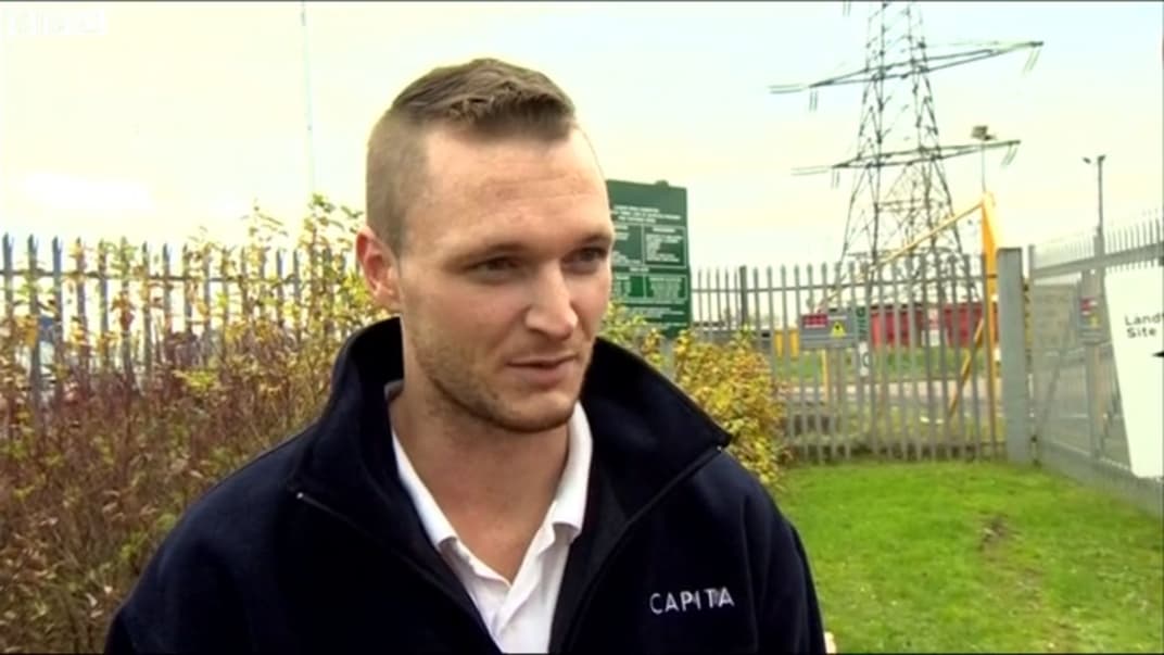 О жителе Уэльса Джеймсе Говелсе СМИ писали еще в 2013 году, когда он случайно выбросил жесткий диск с 7 500 биткоинов. Теперь они стоят около 287 млн долларов