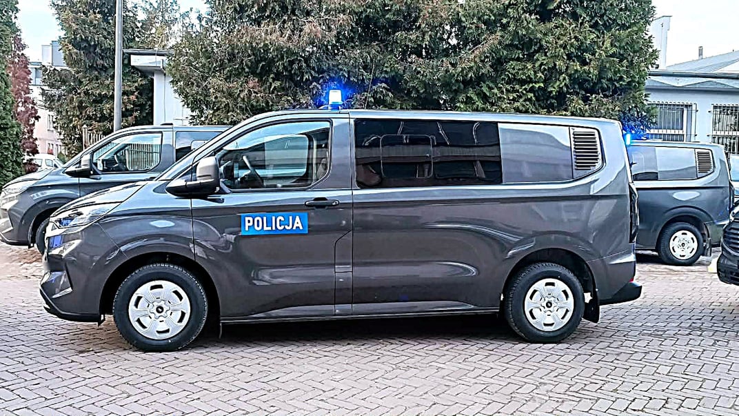 Ілюстративне фото. Автівка польської поліції Ілюстративне фото. Автівка польської поліції