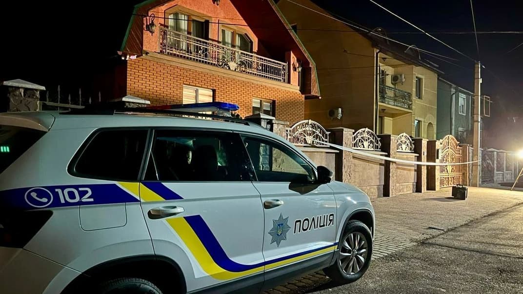 Следственные действия во дворе депутата Закарпатского областного совета в Мукачево, 23 января 2024 года