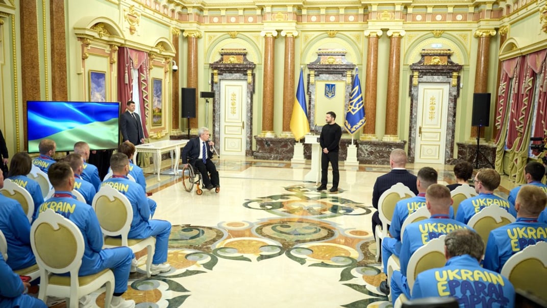 Президент України Володимир Зеленський нагородив українських паралімпійців державними нагородами