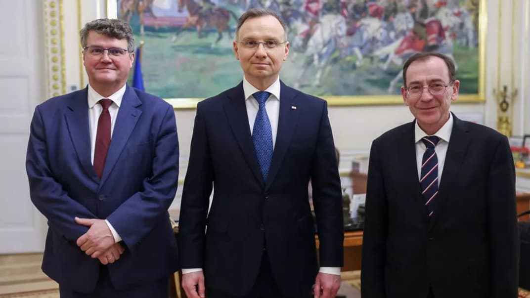 Зліва направо: Мацей Восік, Анджей Дуда, Маріуш Камінський 