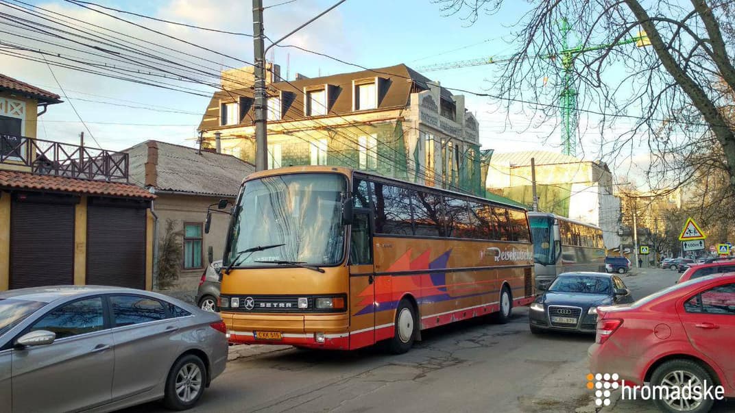 Один із автобусів, яким організовано приїхали люди з невизнаного Придністров'я