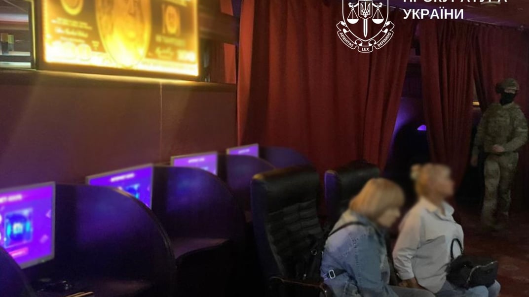 У Києві викрили мережу з 10 гральних закладів