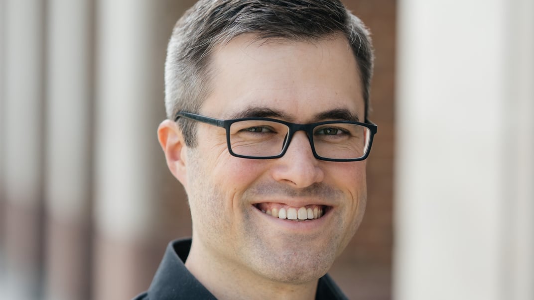 Професор Марк Брей