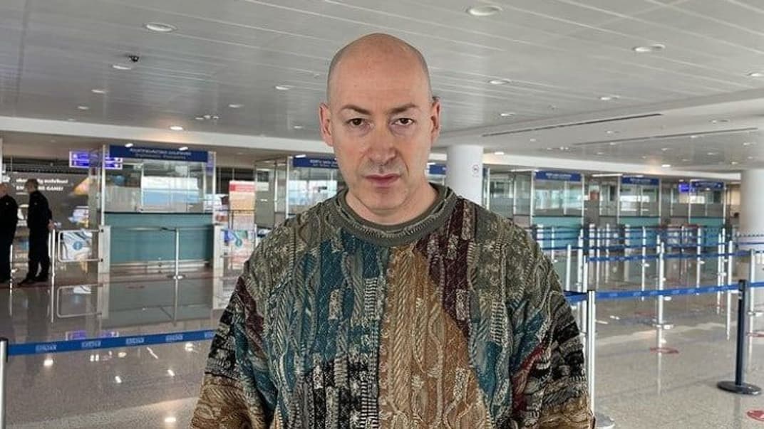 Український блогер Дмитро Гордон в аеропорту у Тбілісі, 27 жовтня 2021 року