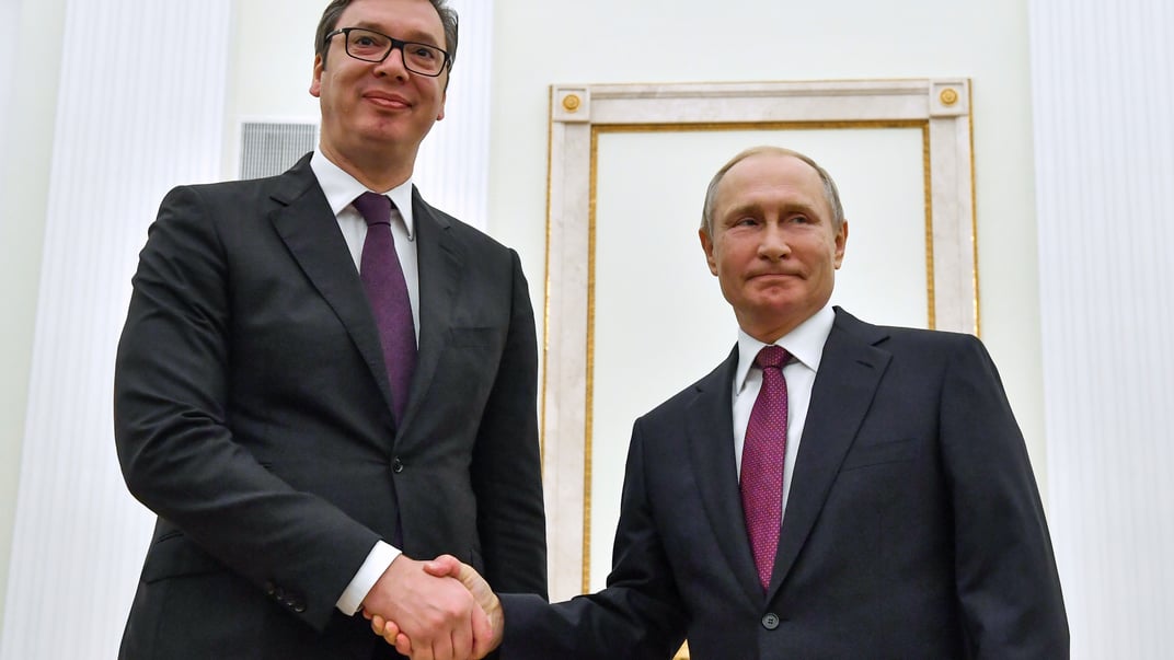 Президент Сербії Александар Вучич із главою росії володимиром путіним, 2 жовтня 2018 року