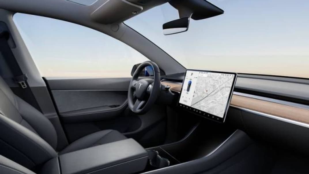 Вигляд салону Model Y