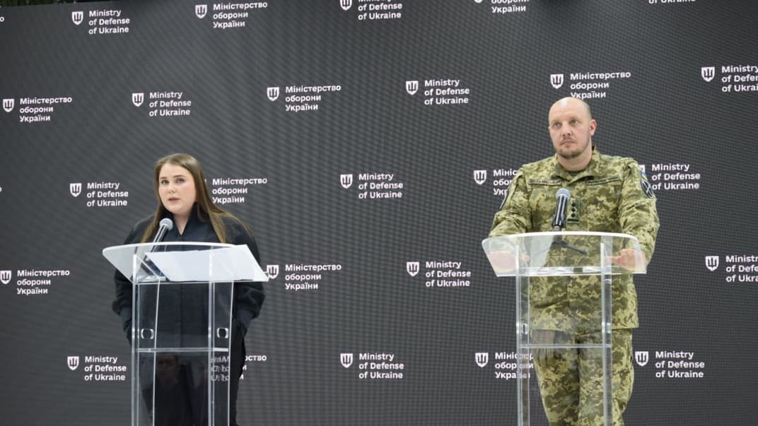 Заместительница министра обороны Екатерина Черногоренко и заместитель главнокомандующего ВСУ Вадим Сухаревский