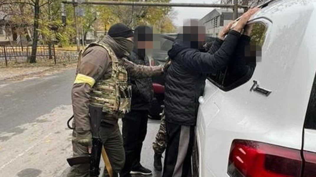 Затримання чоловіка, який допоміг окупантам втекти з Херсона