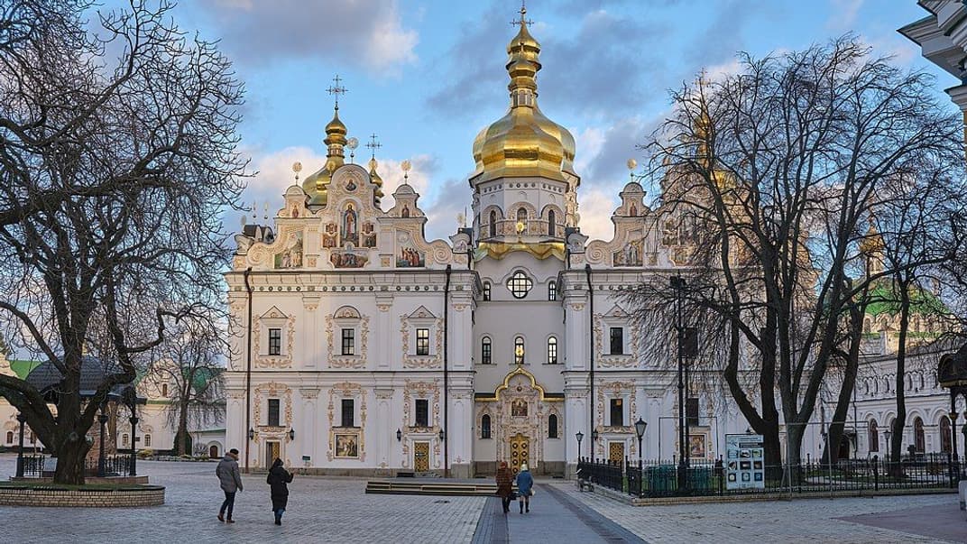 Успенский собор (Собор Успения Пресвятой Богородицы) — главный храм Киево-Печерской Лавры