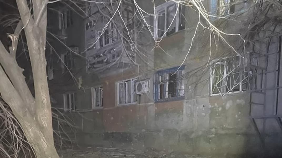 Последствия российских обстрелов города Курахово Донецкой области вечером 14 марта 2023 года