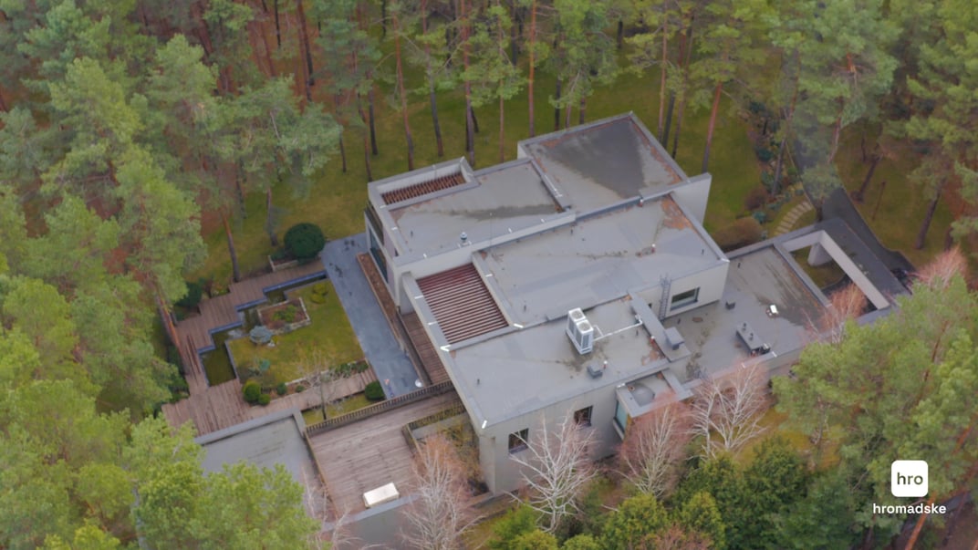 Маєток на земельній ділянці в Обухові, яку купила Ярослава Бойко