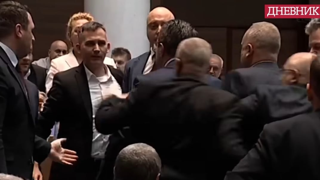 Депутати Болгарії почубилися через питання переходу на євро. У країні відбулася низка протестів