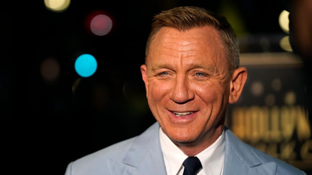 Британський актор Деніел Крейґ після церемонії відкриття власної зірки на Алеї слави в Голівуді, Лос-Анджелес, 6 жовтня 2021 року