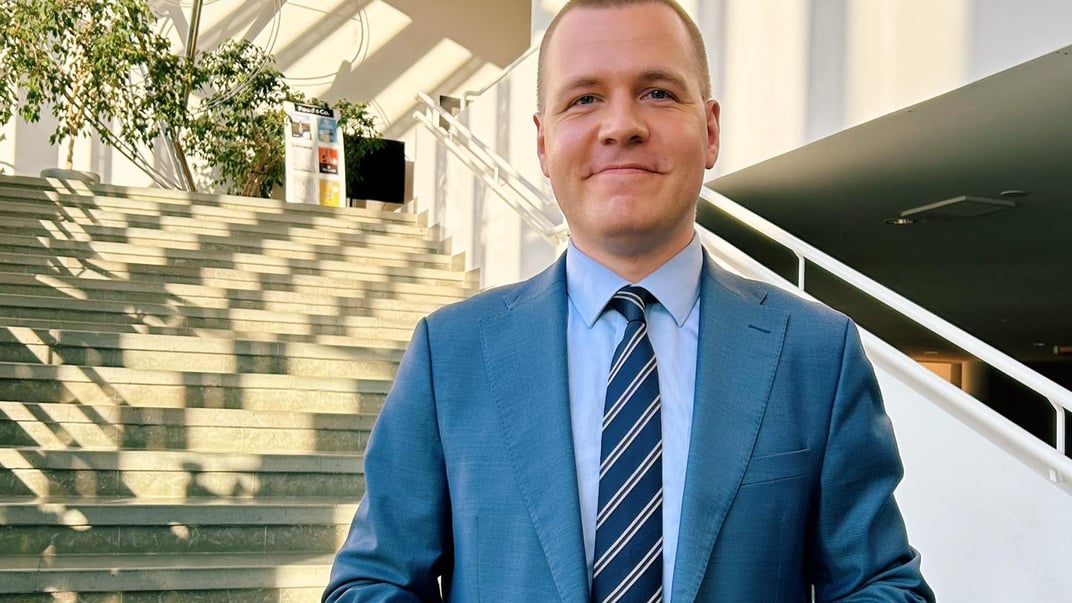 За даними медіа, померлим є депутат Еемелі Пельтонен