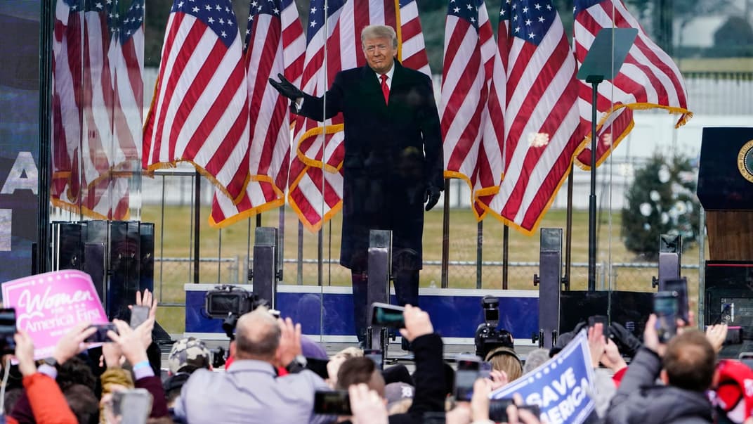 Тодішній президент США Дональд Трамп прибув на мітинг у Вашингтоні, 6 січня 2021 року