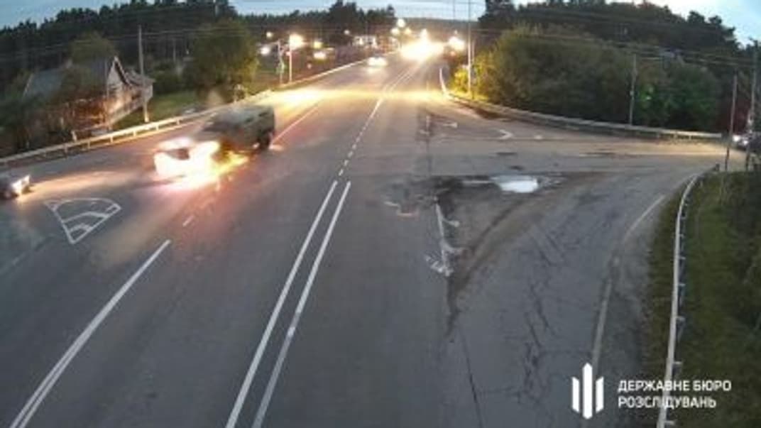 Место ДТП во время движения военной колонны