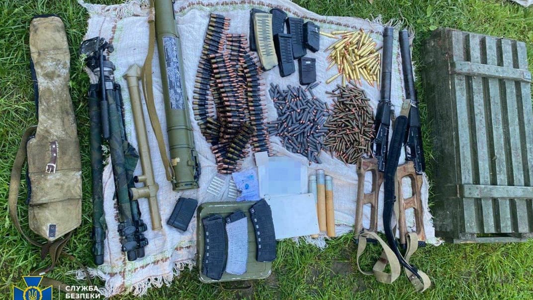 Оружие, изъятое у группировки