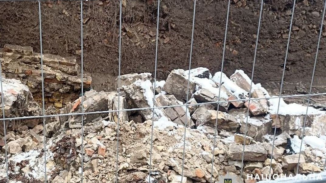 Фото с места обвала