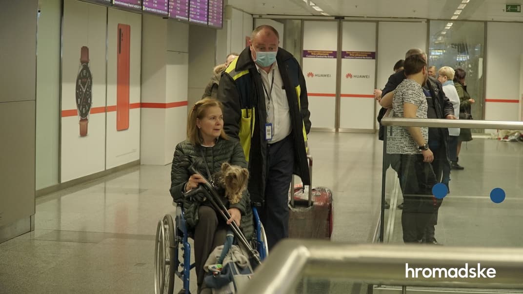 Пассажиры самолета из Милана, Борисполь, 25 февраля 2020 года