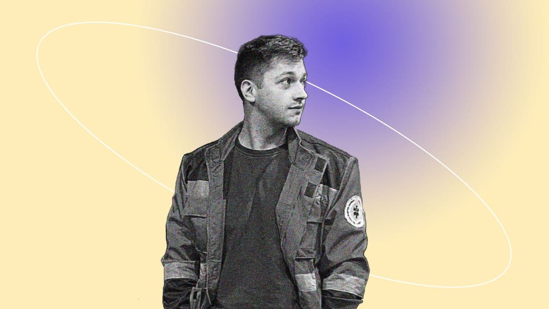 «Люди були без рук, очей, ніг. Ми їх забирали з алей, парків, дитячих майданчиків» — медик швидкої з Миколаєва