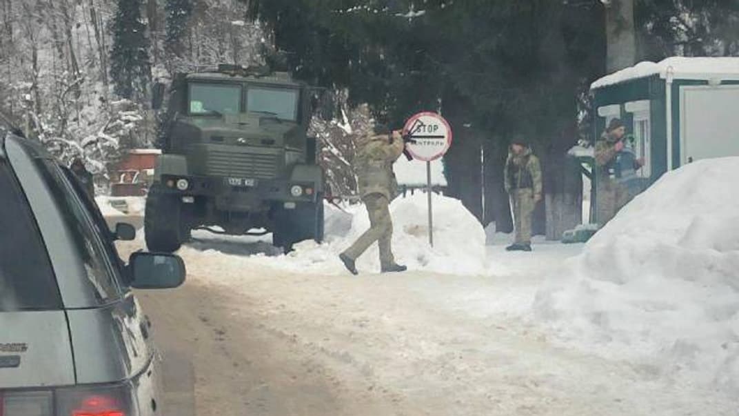 На Закарпатті силовики проводять масштабну спецоперацію проти контрабандистів — ЗМІ