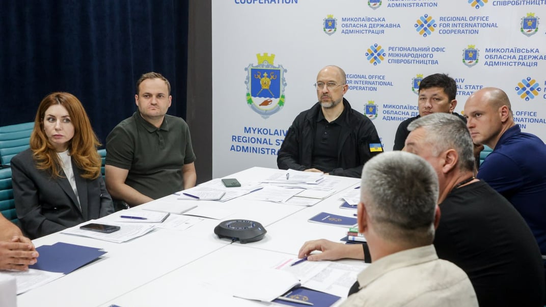 Премьер-министр Денис Шмыгаль на выездном заседании правительства в Николаевской области