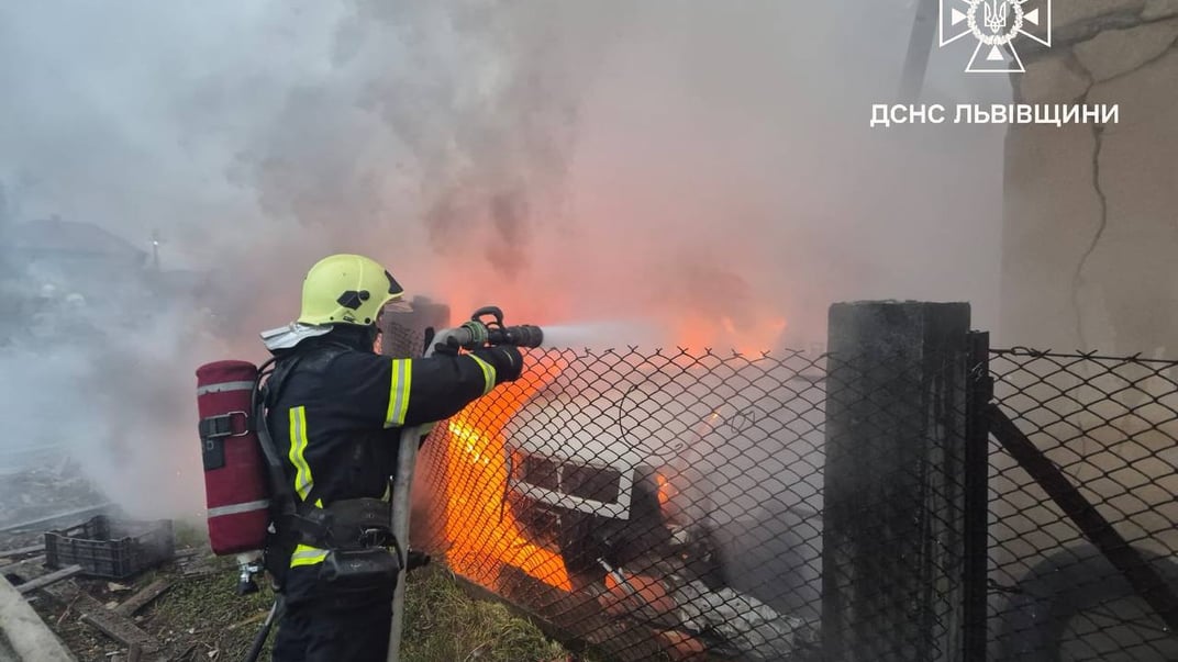 Наслідки російського обстрілу Львова