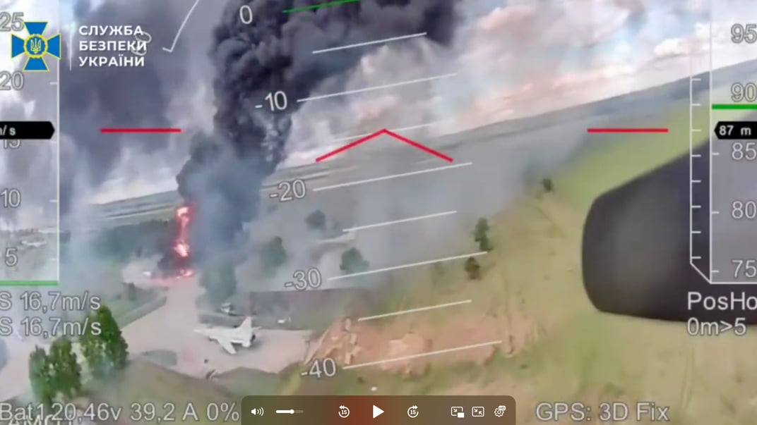 Путь FPV-дрона до поражения российского самолета