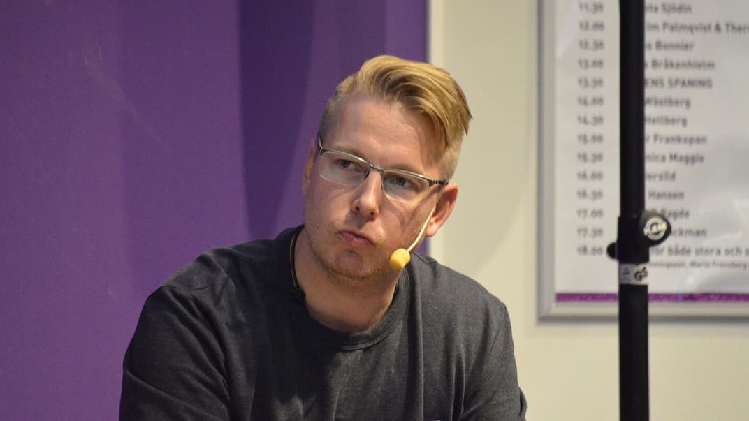 Шведский писатель Фредрик Бакман в 2017 году