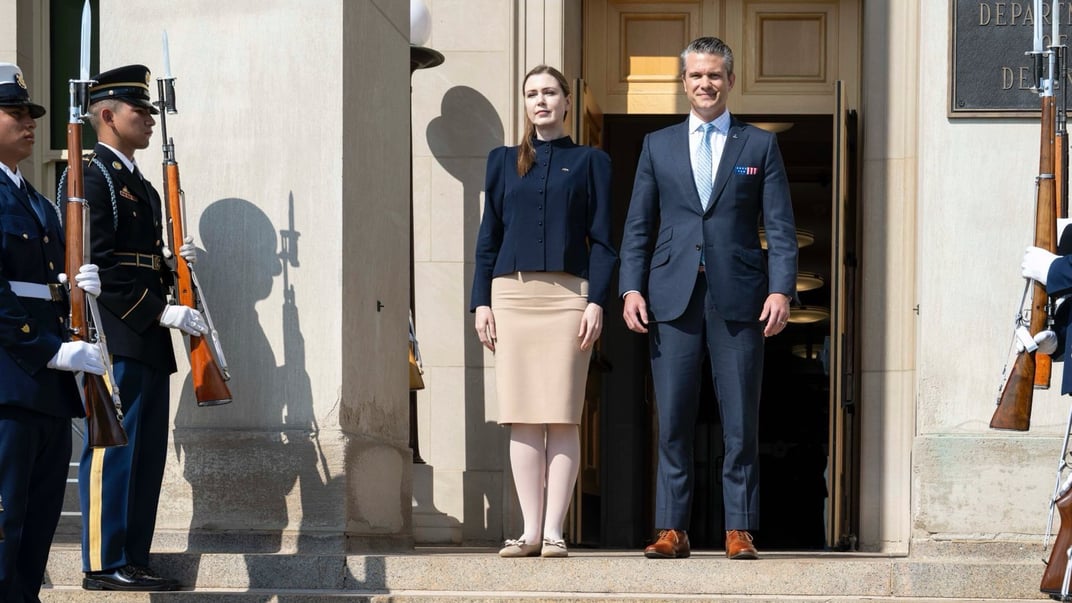 Міністерка оборони Литви Довіле Шакалієне та міністр оборони США Піт Гегсет