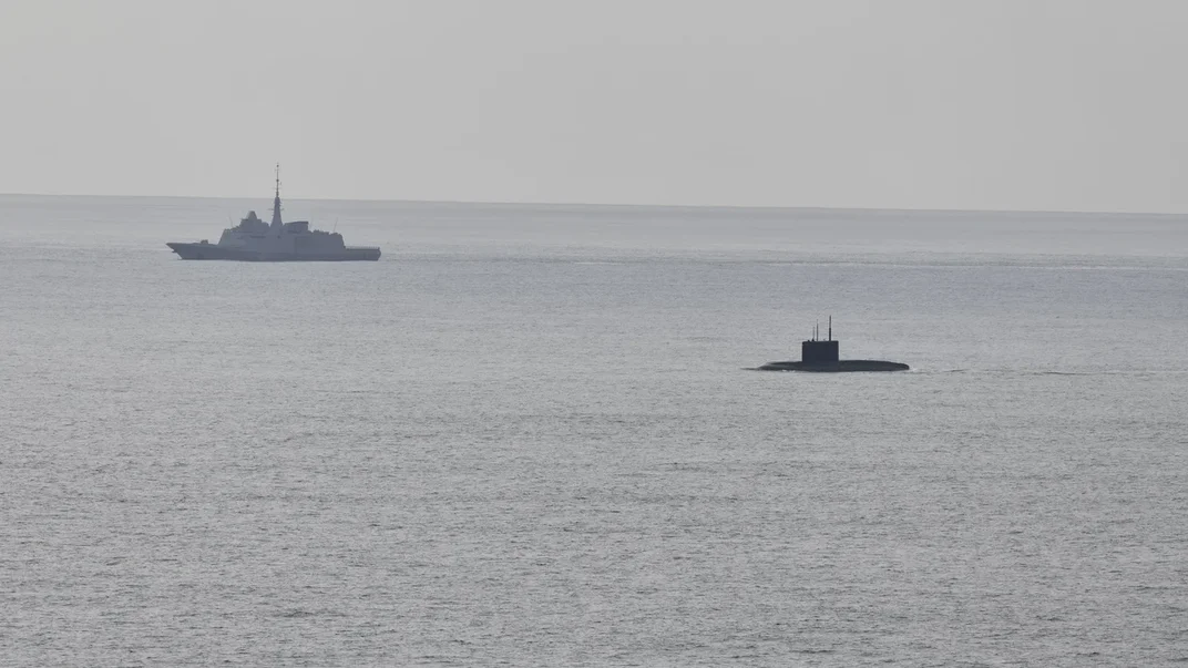 російський підводний човен поблизу Франції