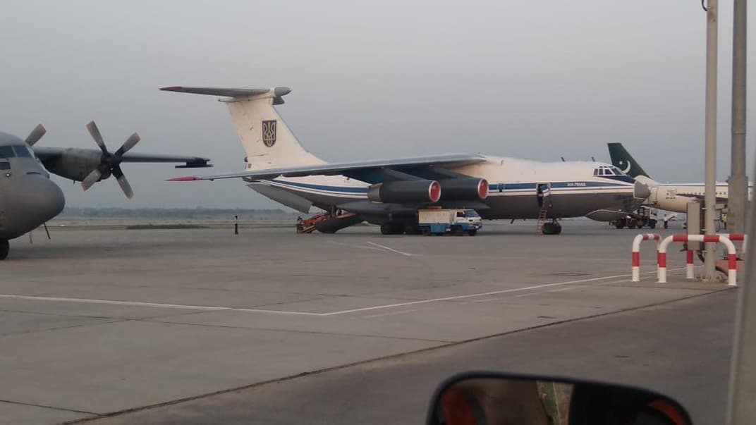 Український літак Іл-76МД в Ісламабаді, Пакистан