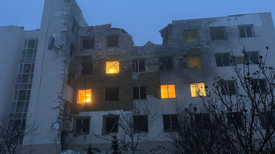 Херсонський регіональний онкологічний центр після російського удару Херсонський регіональний онкологічний центр після російського удару