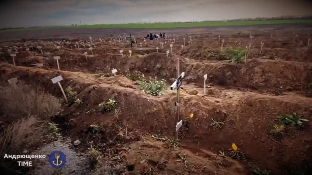 Под Мариуполем увеличивается кладбище