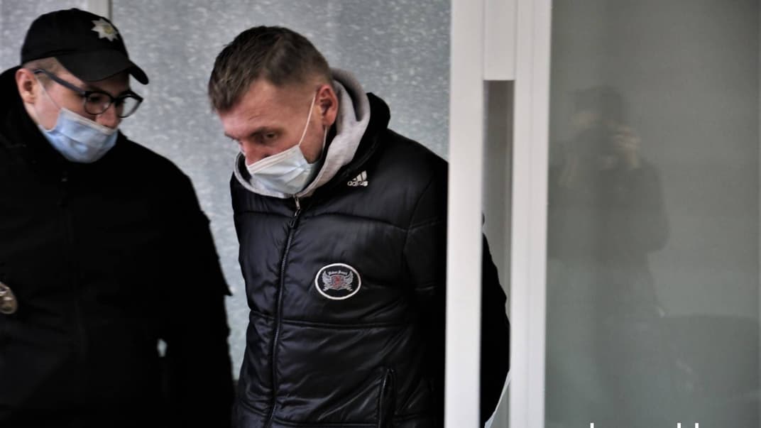 Подозреваемый член наркогруппы «Краснобаловские» Артем Варваров во время заседания суда, где ему избрали меру пресечения, Днепр, 2 декабря 2021 года