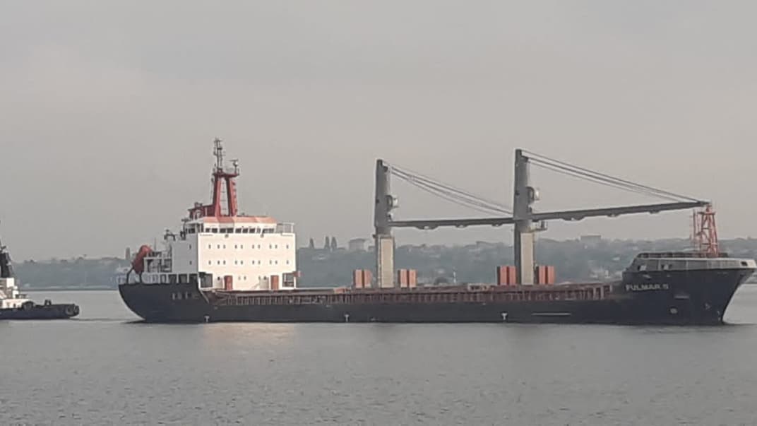 Судно, що вийшло з порту «Чорноморськ»