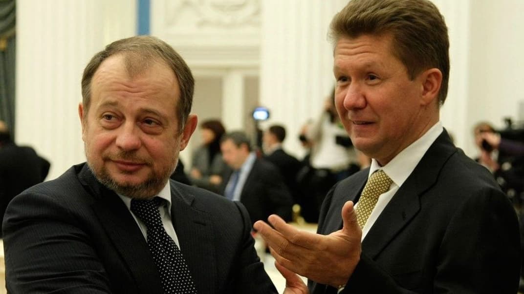 российский олигарх Владимир Лисин (слева) и глава правления «Газпрома» Алексей Миллер, 2009 год